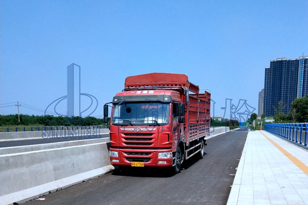 鋼結(jié)構(gòu)梁荷載試驗