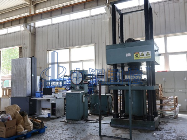 鋼材檢測實驗室