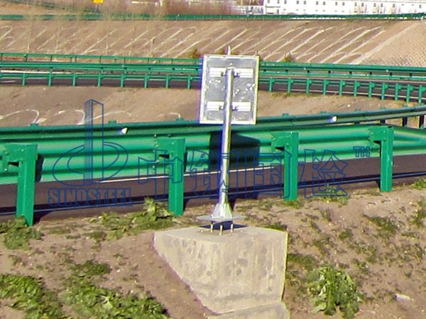 公路波形護(hù)欄