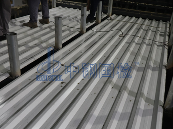 金屬屋面抗風揭檢測，中鋼國檢實驗室實拍